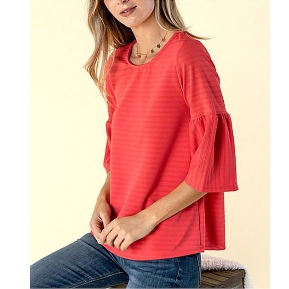 Bell Sleeve Textured Blouse M-L - Picture 1 of 8
